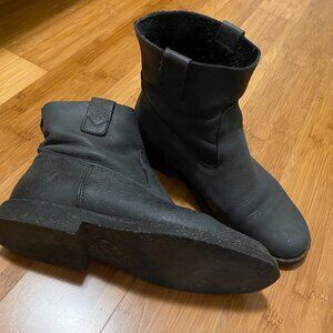 Roots shorty boots